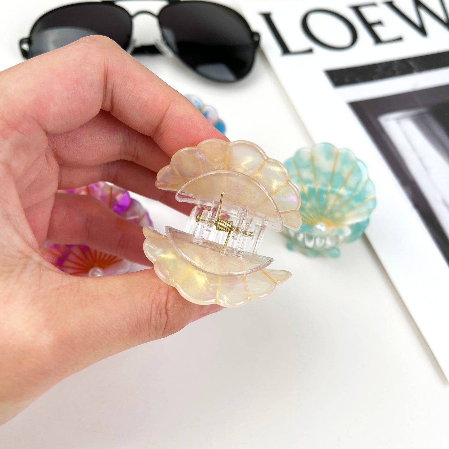 Shell pearl sweet hair claw clip