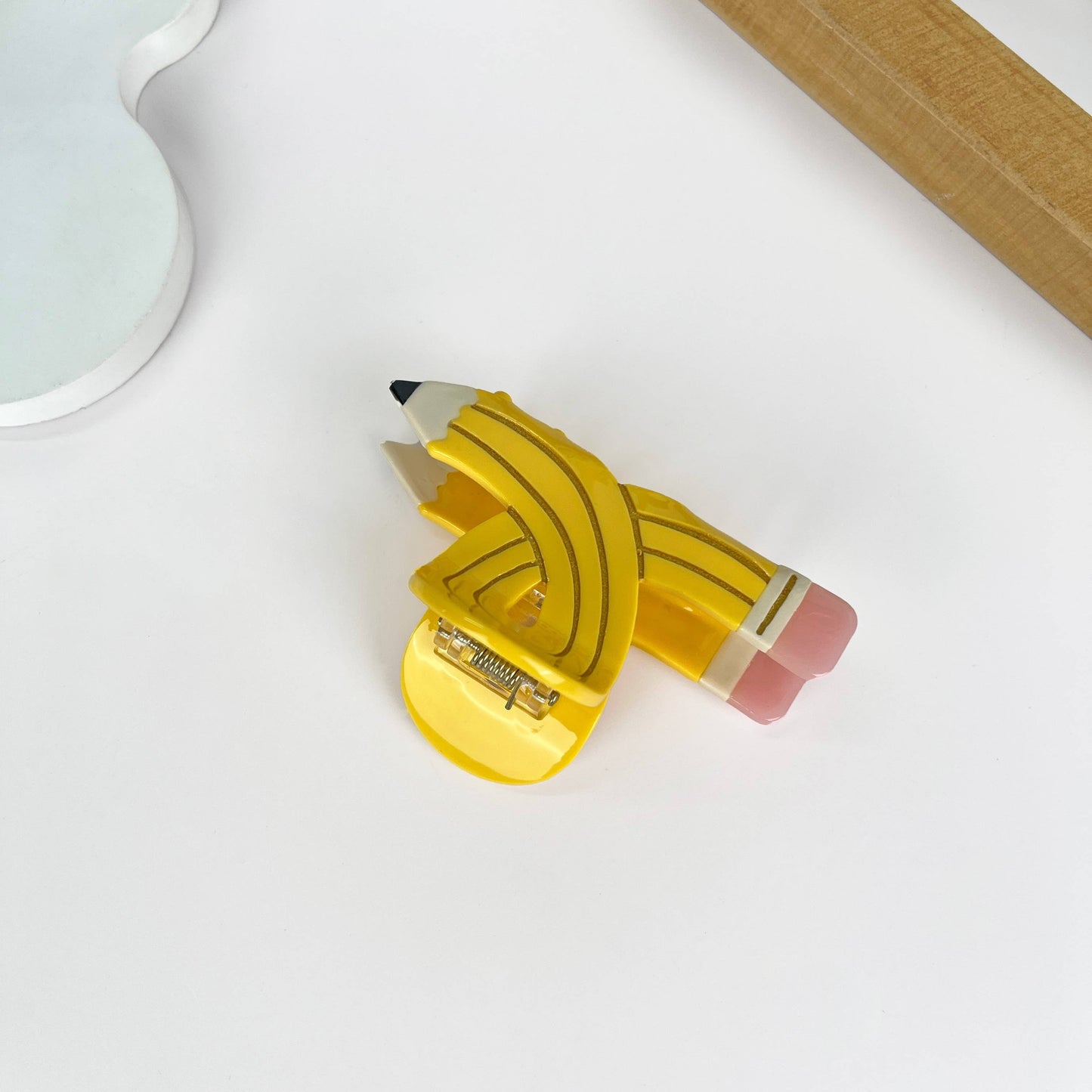 Pencil hair claw clip