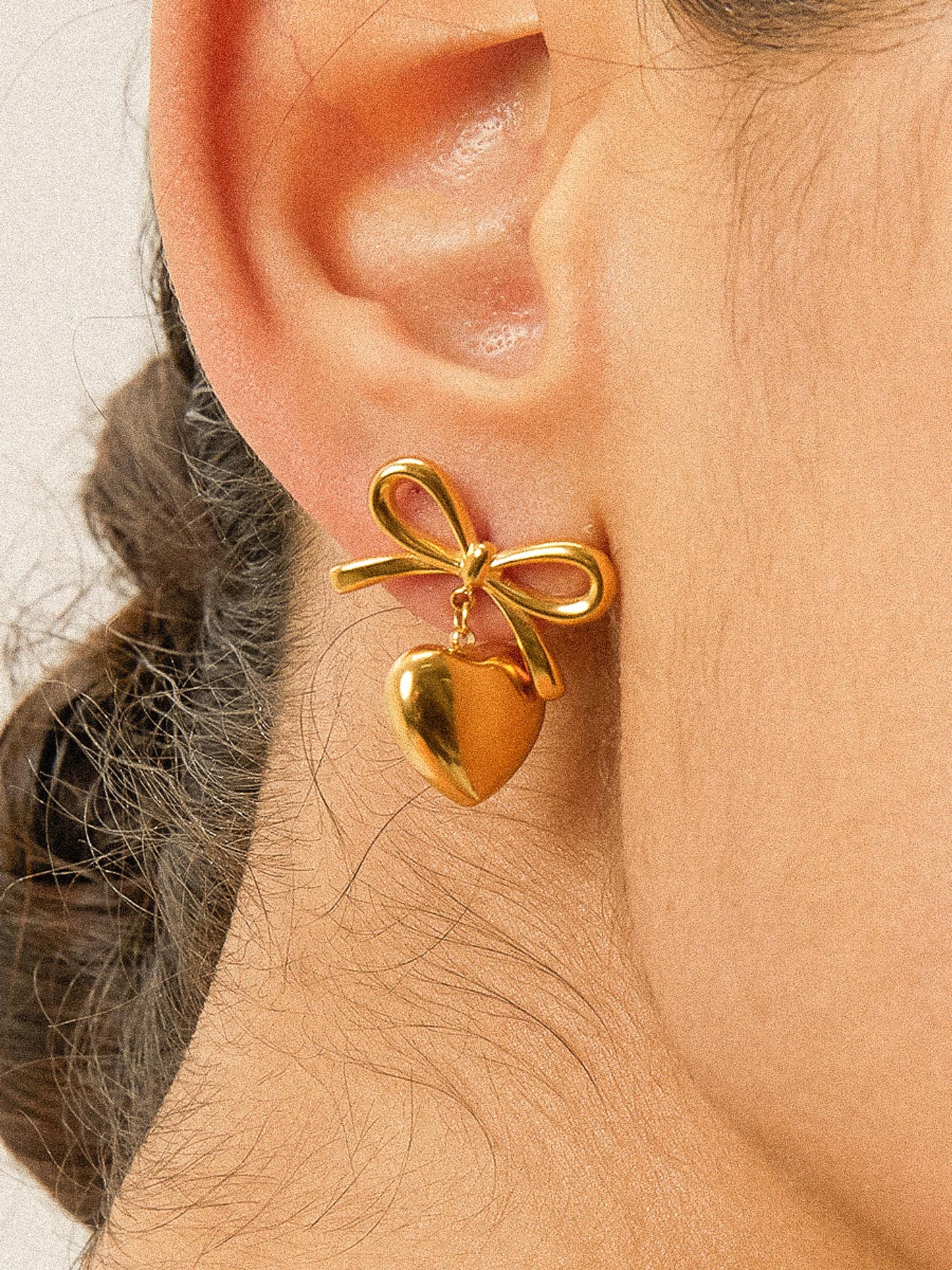 Melody 18K Non Tarnish Dainty Bow Heart Earring
