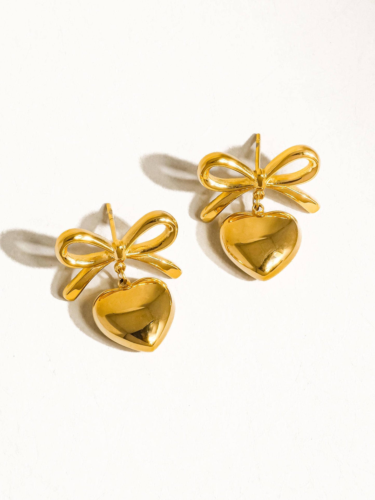 Melody 18K Non Tarnish Dainty Bow Heart Earring
