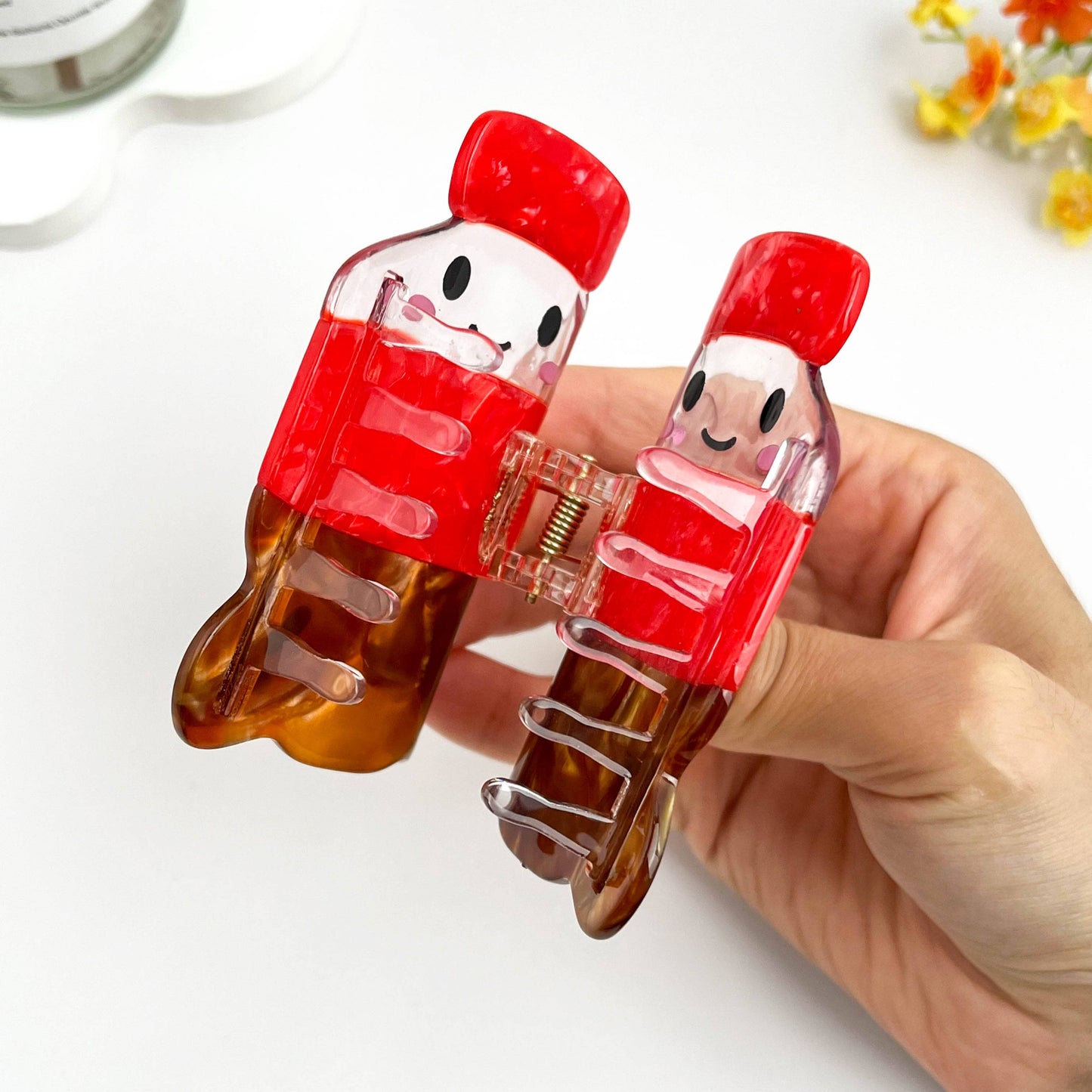 Cola Hair Claw Clip