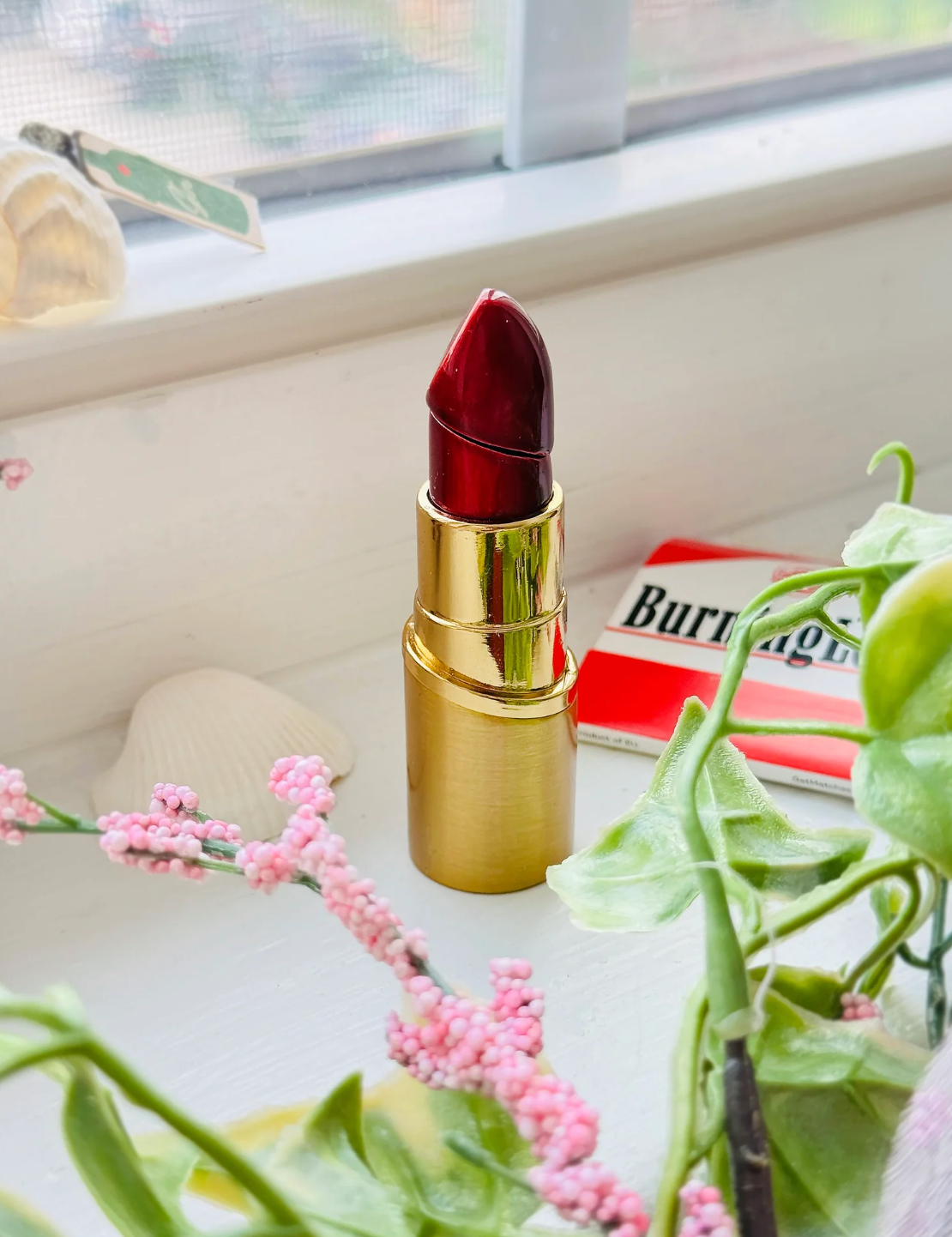 Lipstick Lighter
