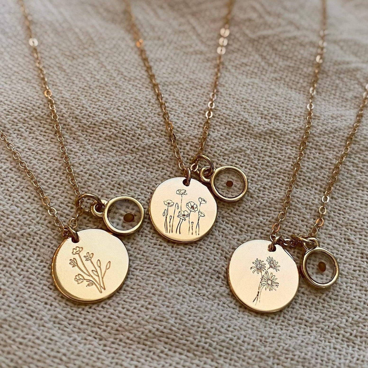 Daisy Necklace with Mustard Seed