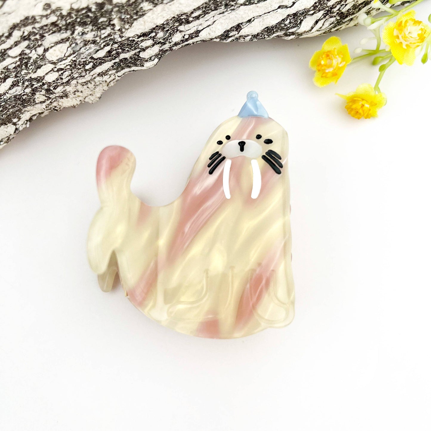 Chill Sea Lion Hair Claw Clip
