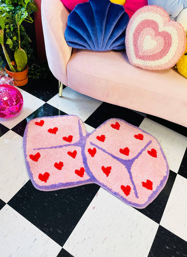 Dice Rug with Hearts