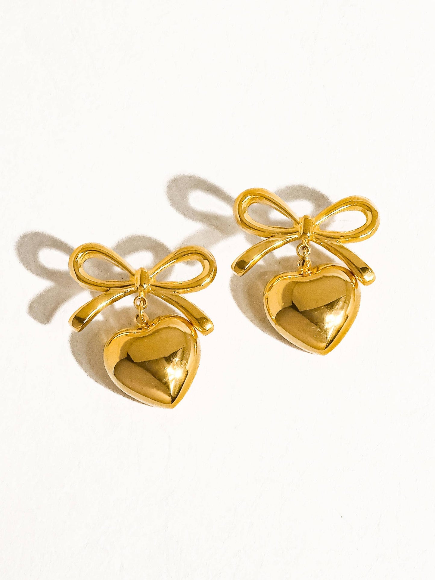 Melody 18K Non Tarnish Dainty Bow Heart Earring