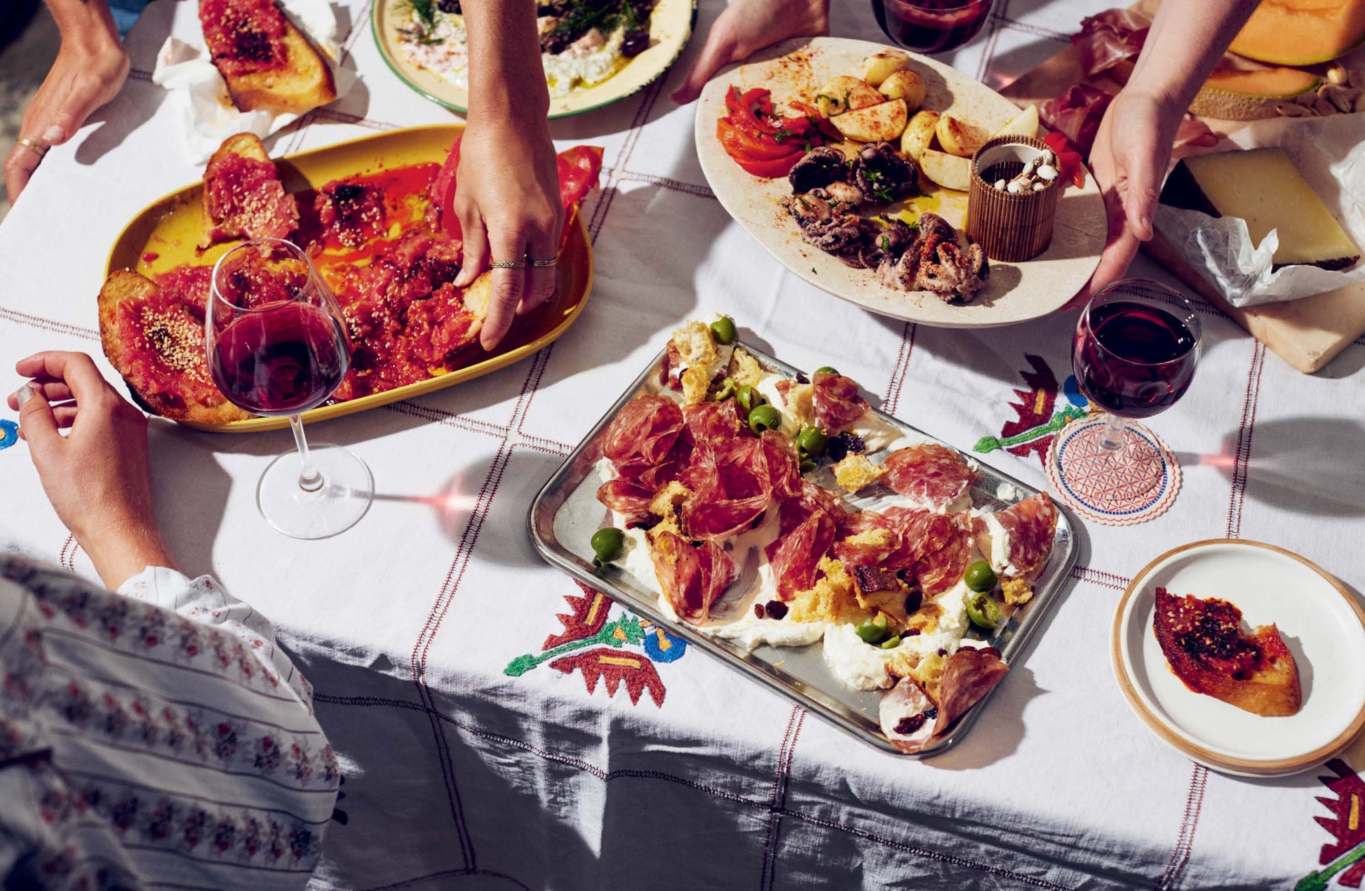 Fun recipe book for effortless appetizers and happy hour parties