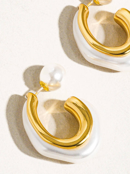 Kinsley Pearl Hoop Earring