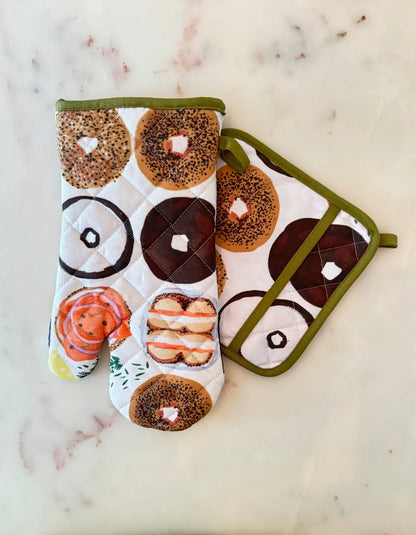 Bagel Cotton Oven Mitt + Pot Holder Set
