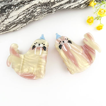Chill Sea Lion Hair Claw Clip
