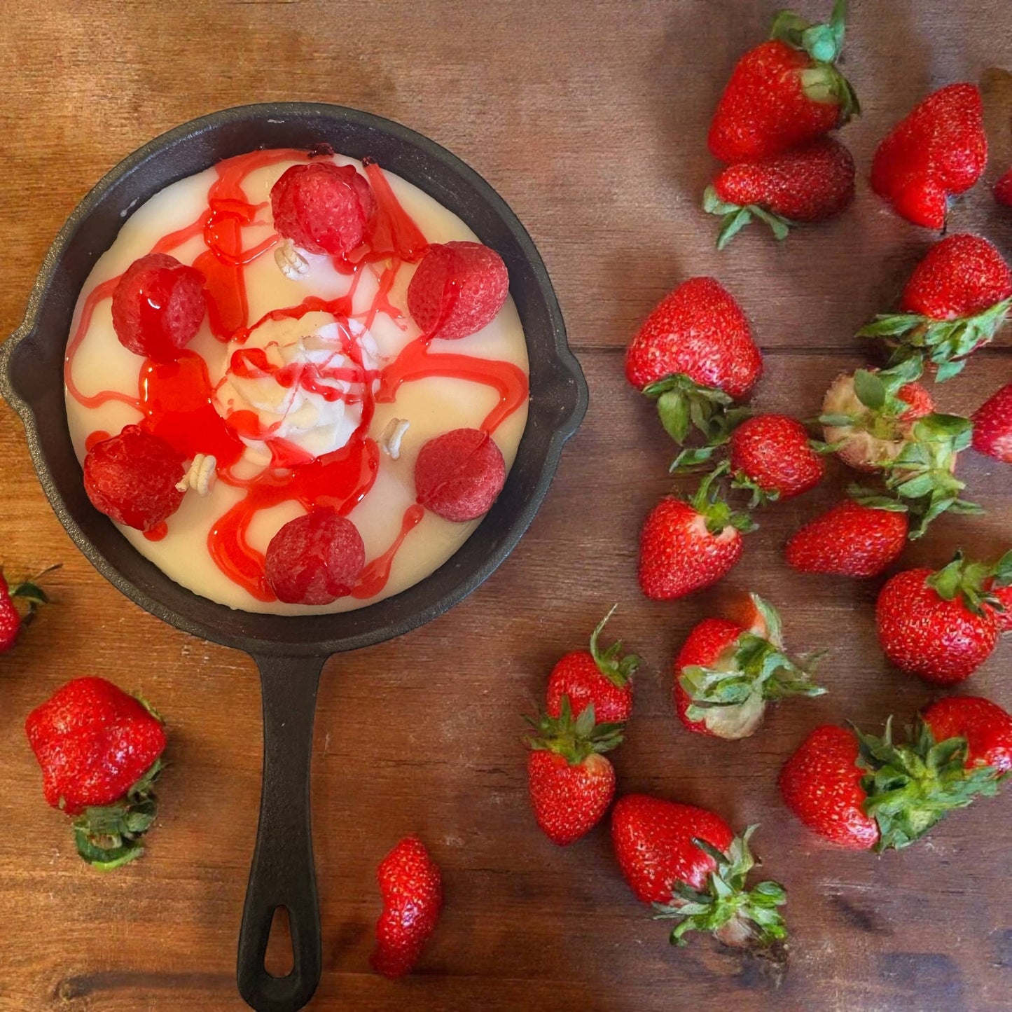 Strawberry Cheesecake Skillet Candle 8 oz
