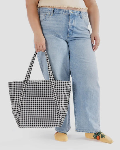 Eco friendly BAGGU Cloud Bag in black and white check gift store